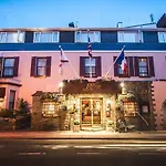 The Revere Hotel 3*