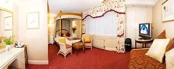 The Revere Hotel