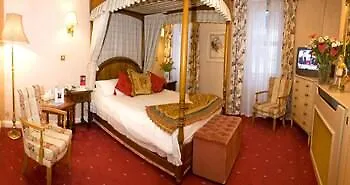Hotel The Revere 3*