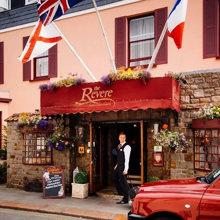 The Revere מלון 3*