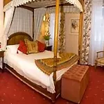 Otel The Revere 3*