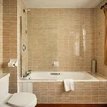 Otel The Revere 3*