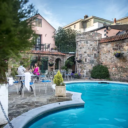 The Revere 3* Saint Helier Jersey