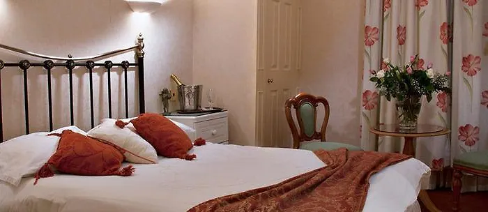 The Revere 3* سانت هلير جيرسي